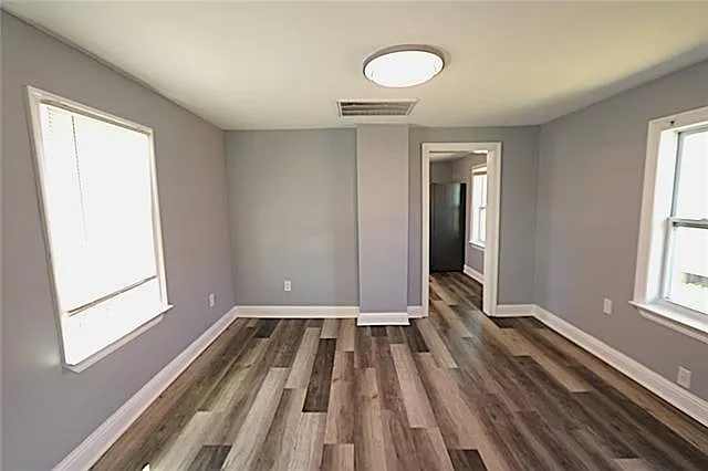 806 Estalote Ave — Photo 8