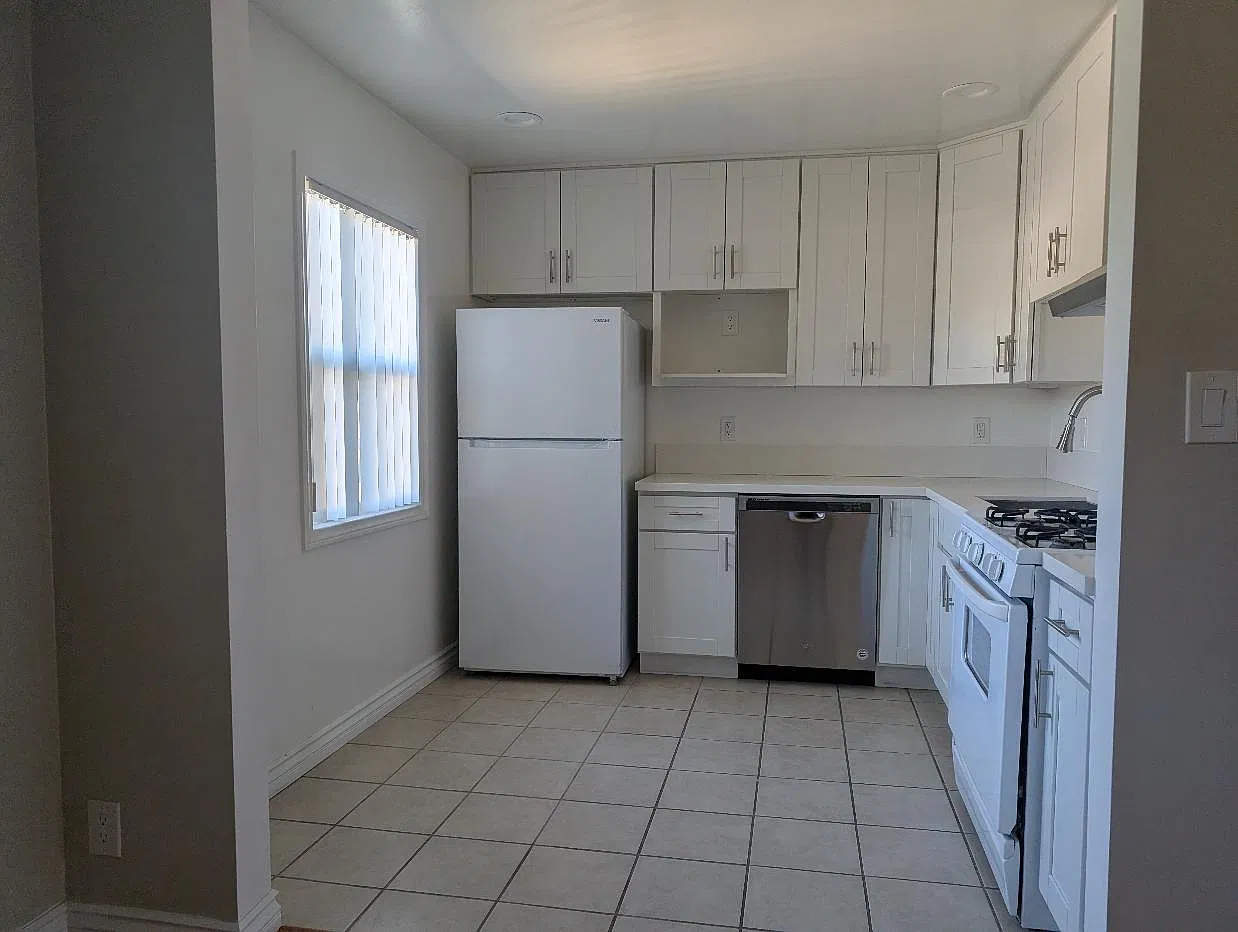 1 bed, 750 sqft, $2,050 — Photo 2