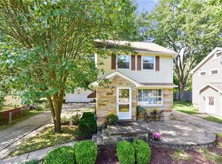4032 W 227th St, Fairview Park, OH 44126