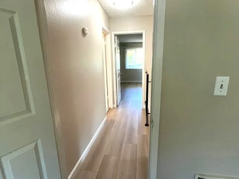 4560 Thornton Ave #15 — Photo 9