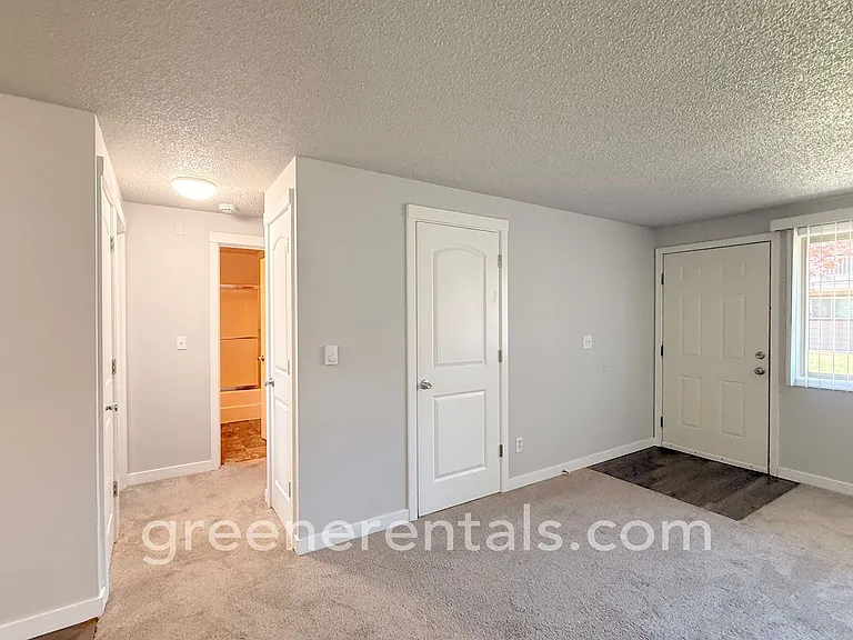 West Main Street Apartments — Photo 30