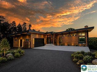 265 La Montage Dr, Palmerton, PA 18071