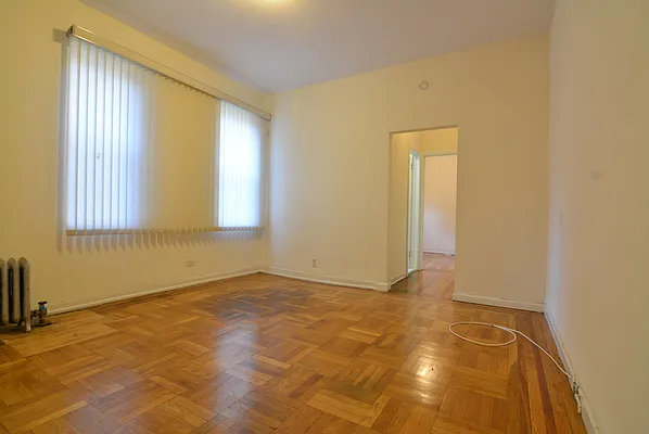 Rented by David Hirsch, LREB | media 18