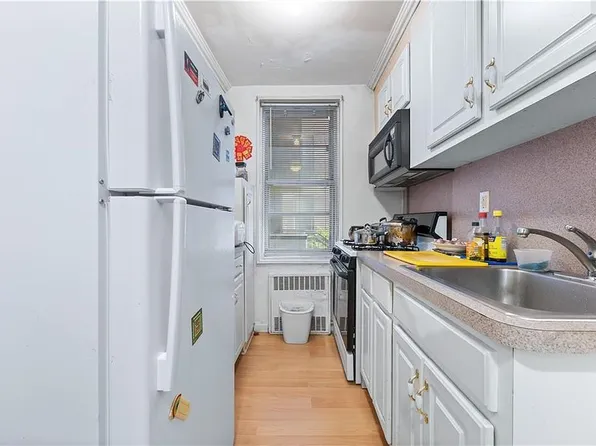 2212 Brigham St APT 1H, Brooklyn, NY 11229