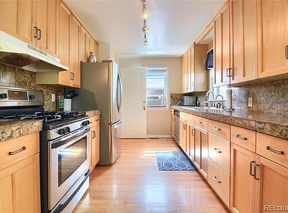 Open Kitchen