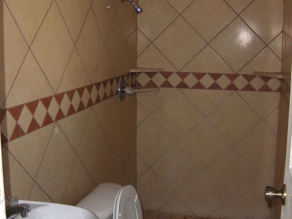 2nd image of 2512 N 48th Ave