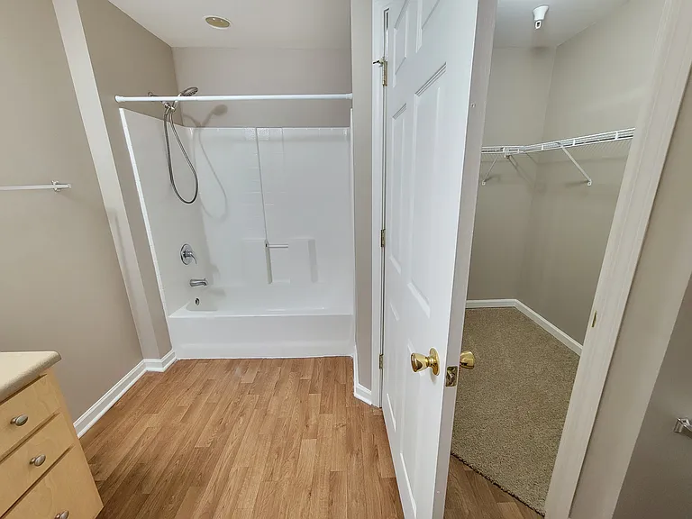 724 Bristol Village Dr #305 — Photo 12