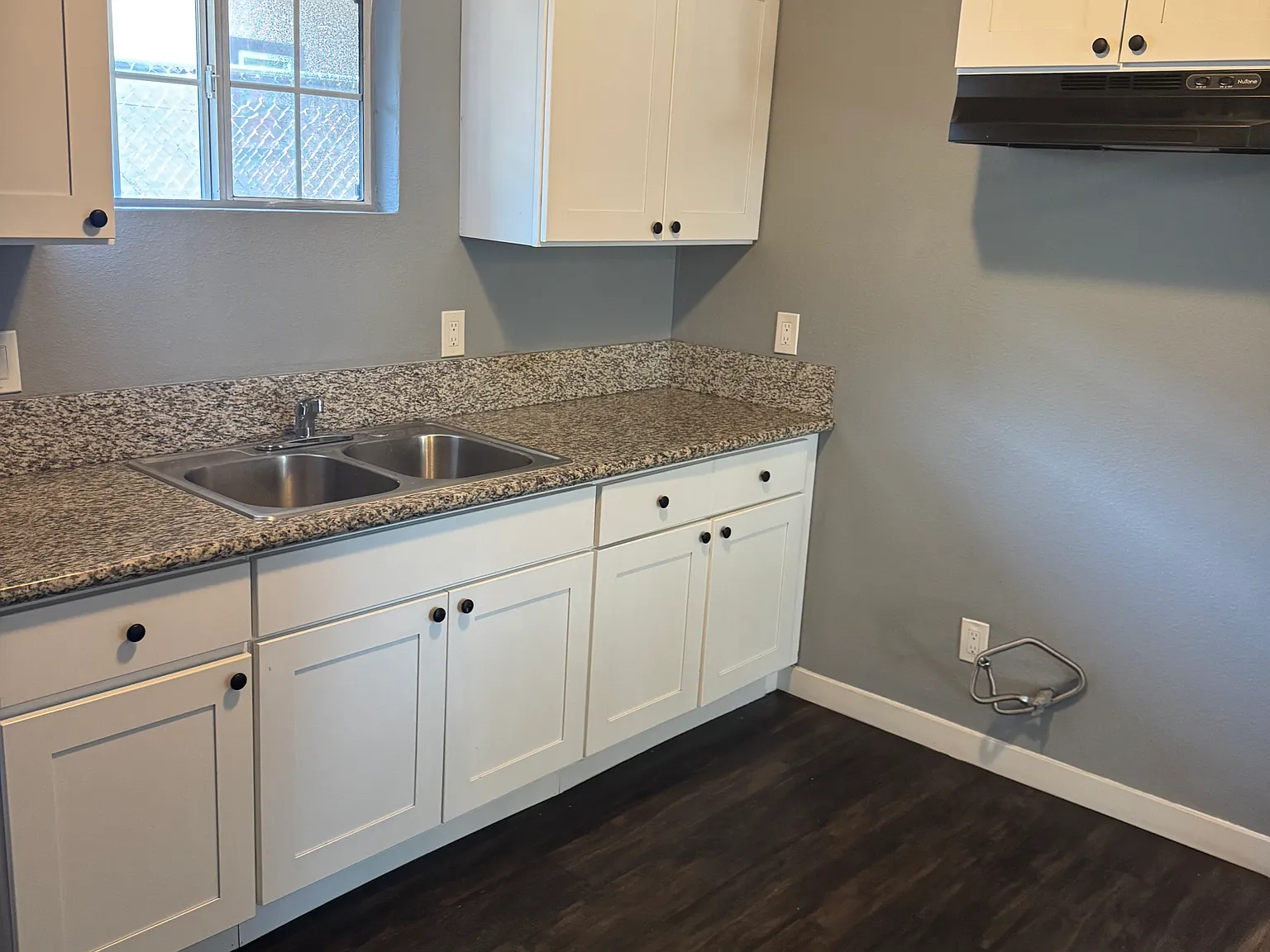 7901 Sierra Ave — Photo 4