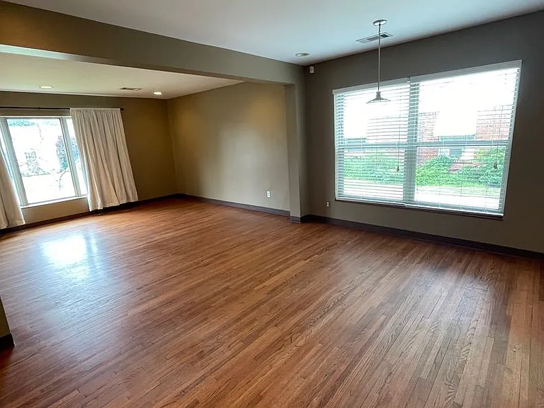 2257 S Florence Ave — Photo 9