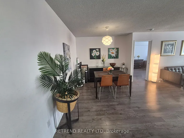 30 Greenfield Ave #1601 — Photo 6