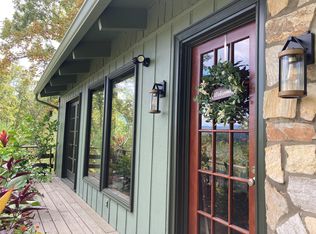 390 Larks Cv, Whittier, NC 28789