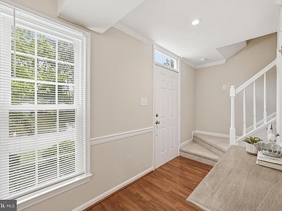 2nd image of 4406 Ridgewood Ct