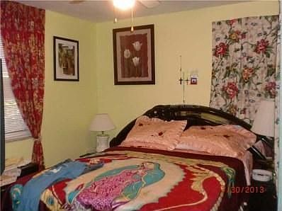 5th image of 833 English Ct