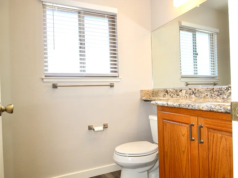 215 Loma Verde Dr — Photo 21