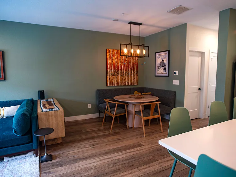 Kitchen nook