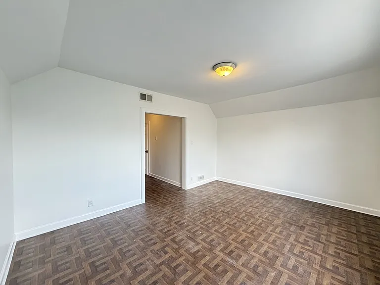 1609 N McVicker Ave #2HC — Photo 12