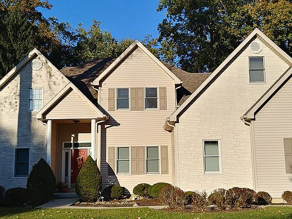 3rd image of 3405 Turnberry Dr