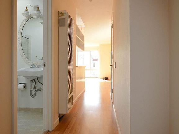 5th image of 558 26th Ave APT 6