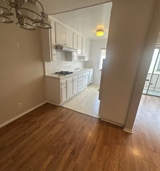 1461 S Canfield Ave — Photo 9