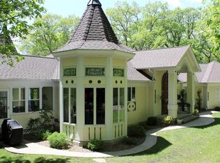 3805 Tama St SE, Cedar Rapids, IA 52403