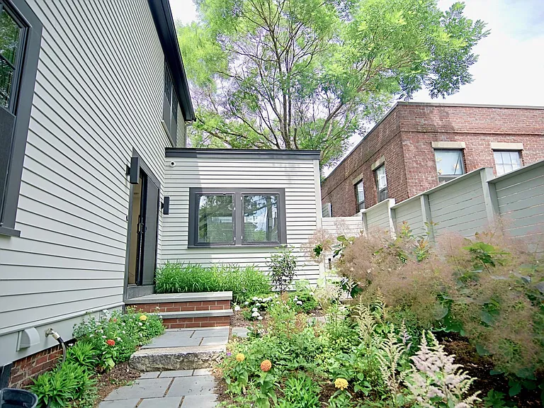 115 Spring St — Photo 49