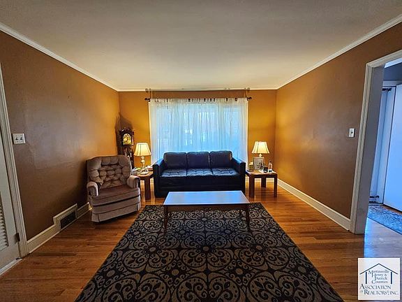 5th image of 709 Prospect Hill Dr
