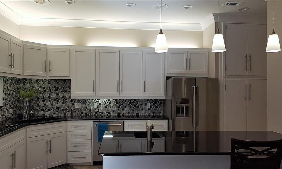 1st image of 3443 Courtyard Cir