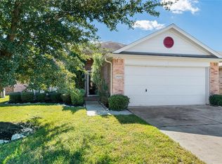 10223 Mills Pass Dr, Houston, TX 77070