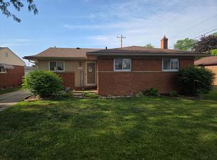 15226 Everly St, Roseville, MI 48066