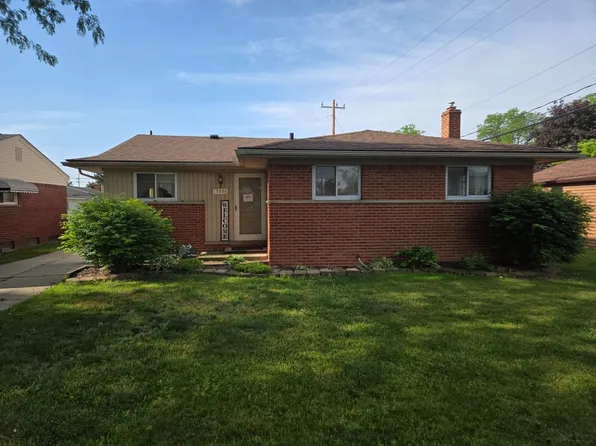 15226 Everly St, Roseville, MI 48066