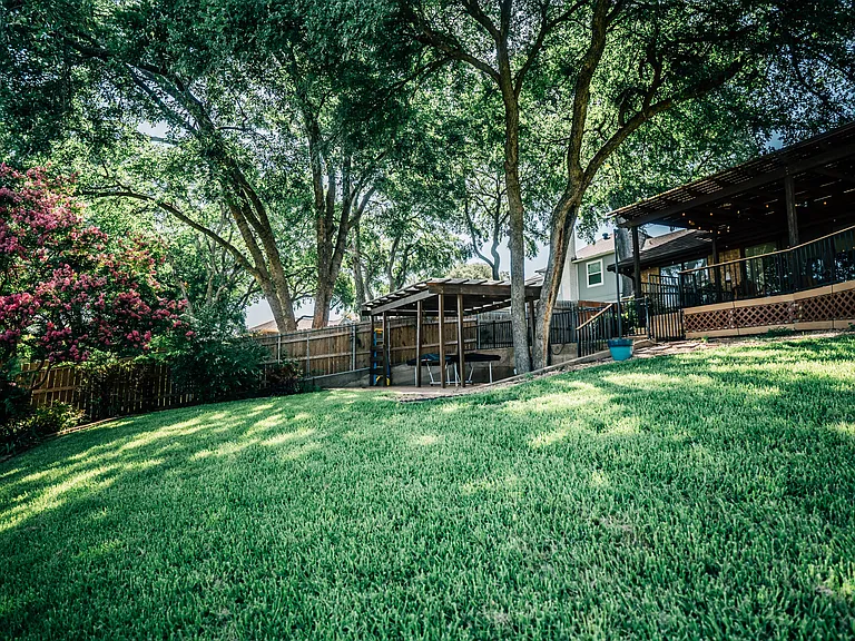 6309 Riviera Dr — Photo 54