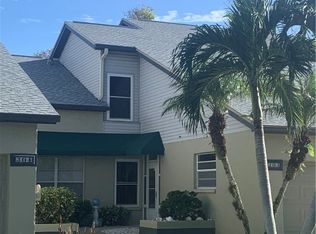 303 McGregor Park Cir, Fort Myers, FL 33908