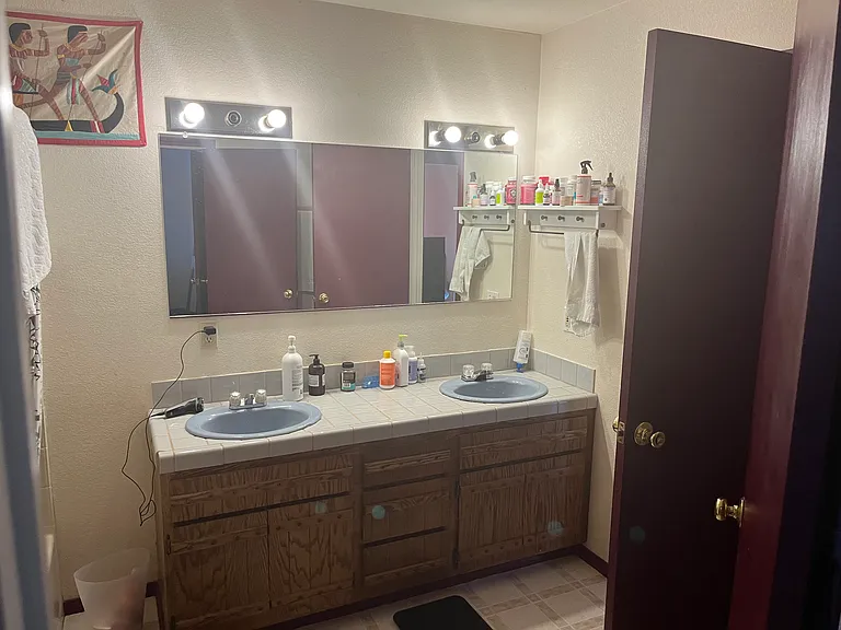 2201 Holland Dr — Photo 5