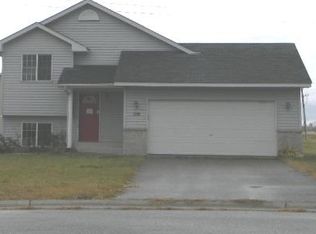 108 Homestead Cir, Buffalo, MN 55313