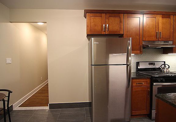 3rd image of 2064 31st St APT C9