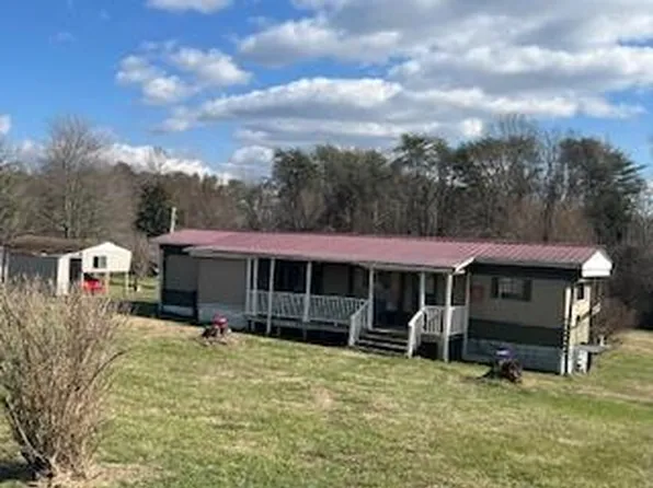 > 561 Sherwood Dr, Spencer, TN 38585