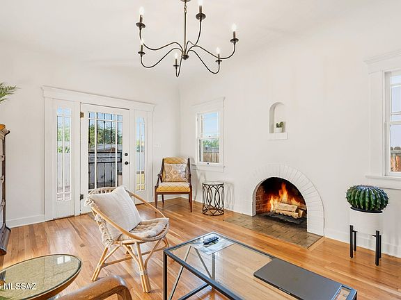 5th image of 2339 E 6th St