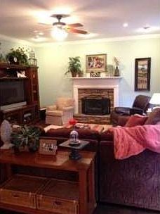 4th image of 315 Pemberton Ct