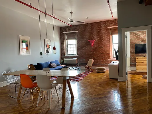 Rented by Dream Space Realty | media 22