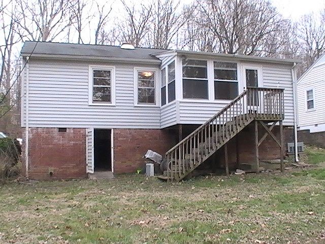 2nd image of 514 Rosewood Dr