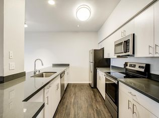 1402 Lake Washington Blvd N, Renton, WA 98056