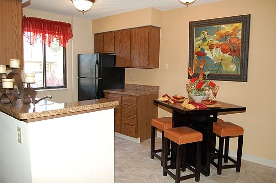 2nd image of 5377 Cambria Way