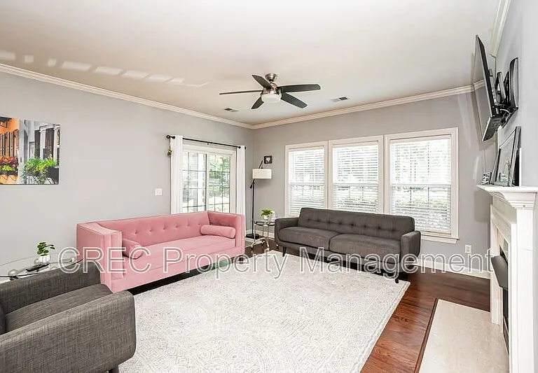 1202 Grove Park Dr — Photo 1