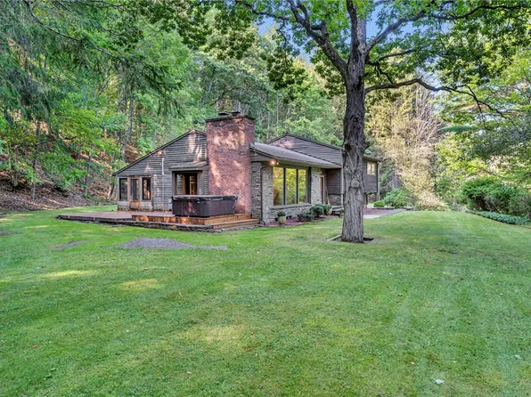 147 West St, Oneonta, NY 13820