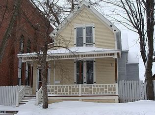 748 Ashland Ave, Saint Paul, MN 55104