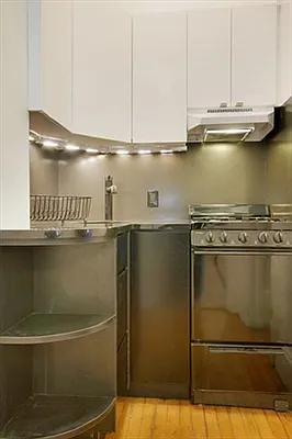 Rented by Raz Realty | media 11