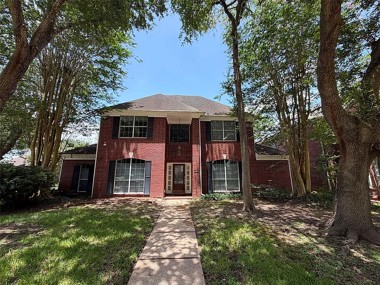 1103 Glendale Dr — Photo 2