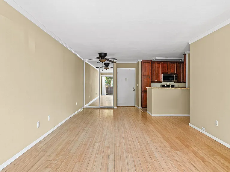 1621 Hotel Cir S #E103 — Photo 3