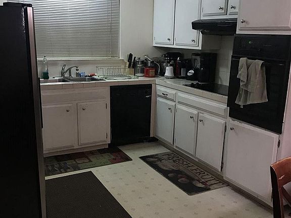 4th image of 1014 Ventura Dr