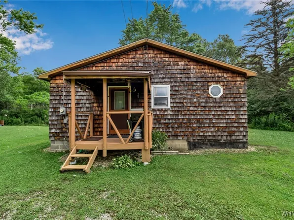 3844 Wenrick Hill Rd, Franklinville, NY 14737